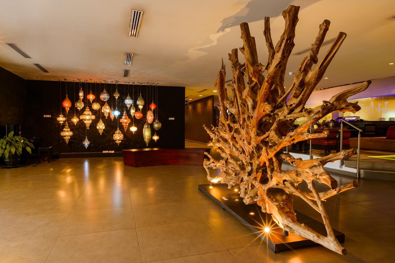 Riande Aeropuerto Hotel Casino Tocumen ภายนอก รูปภาพ